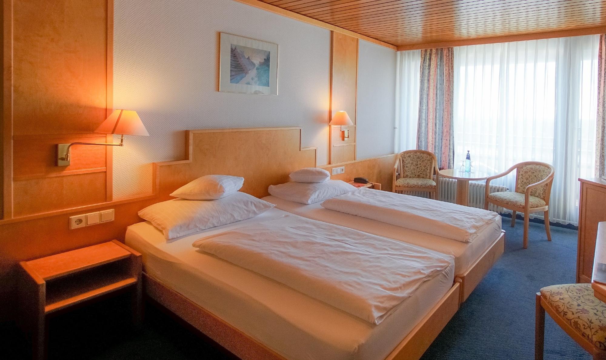 布莱萨赫市酒店 莱茵河畔的布赖萨赫 客房 照片